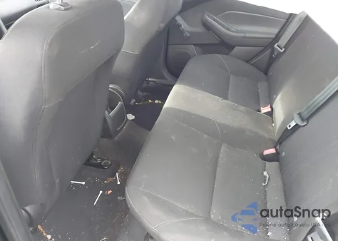 2016 Ford Focus S z USA, uszkodzony, nr VIN 1FADP3E23GL314555